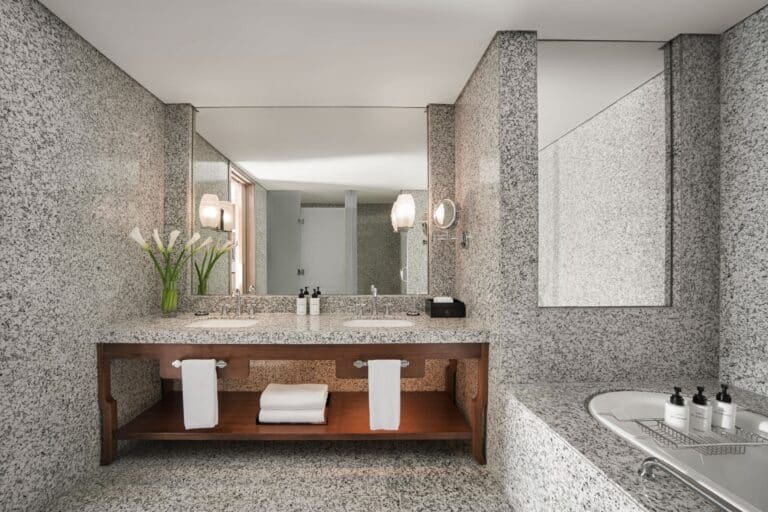 Guest room vanity InterContinental Hanoi Landmark72 hotel