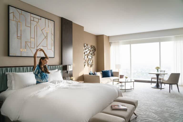6340-44_Bedroom_Sofitel_The_Obelisk_Dubai