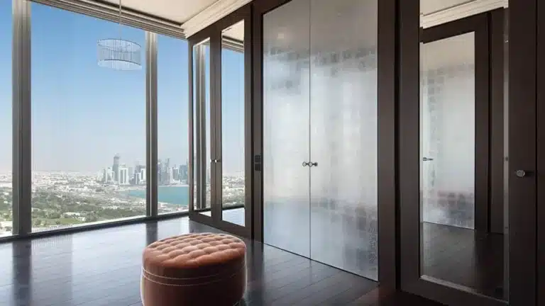 bt-doha-harmony-sky-club-suite-closet