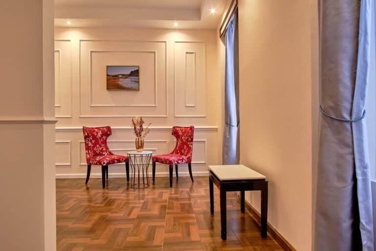 Muthu Regent Hotel Oban lobby sofas and lounge chairs