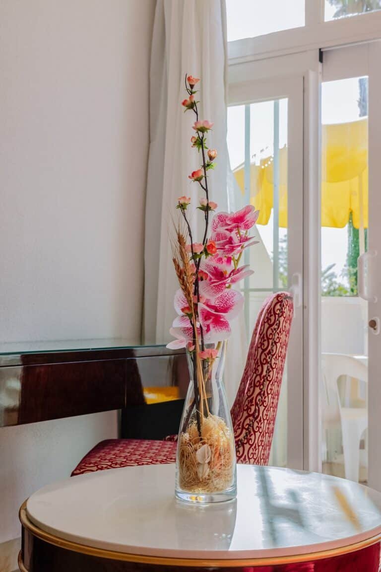 Communal seating Muthu Clube Praia Da Oura Portugal public area furniture